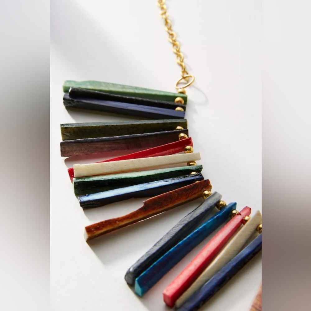 ALDO Multicolor Bib Necklace - Picture 2 of 4